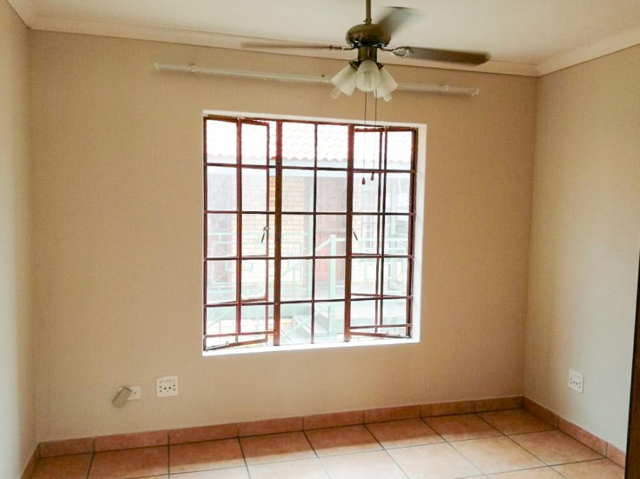 1 Bedroom Property for Sale in Die Bult North West